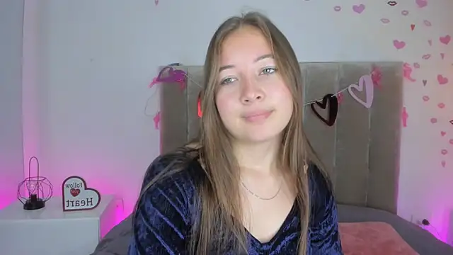 Snapshot of Dahlia_Rousse chatting on March 22, 2:48 am Dahlia Rousse online show from March 22, 2:48 am