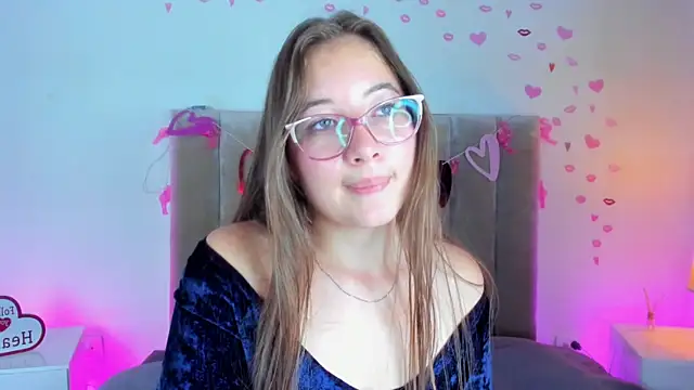 Snapshot of Dahlia_Rousse chatting on March 22, 6:00 am Dahlia Rousse online show from March 22, 6:00 am