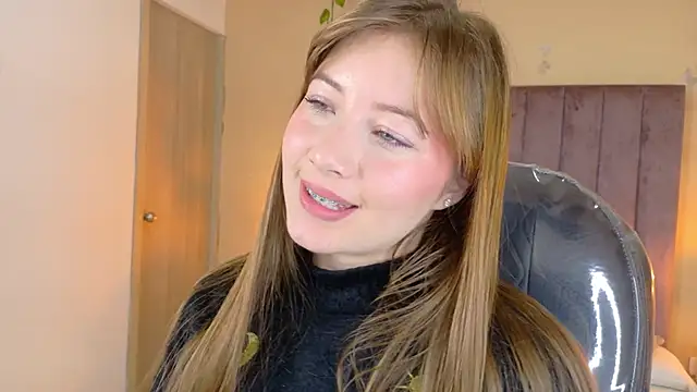 Snapshot of Dahlia_Rousse chatting on February 10, 6:50 am Dahlia Rousse online show from February 10, 6:50 am