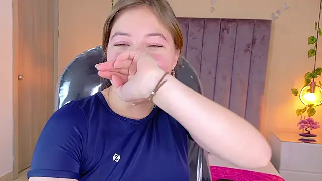 Snapshot of Dahlia_Rousse chatting on March 7, 5:37 am Dahlia Rousse online show from March 7, 5:37 am