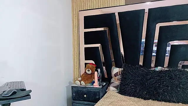 SolEvanss online show from September 9, 11:10 am