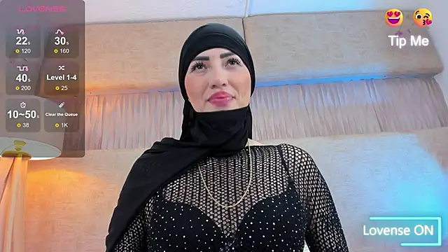 taylorsmiiith  online show from March 11, 7:14 pm