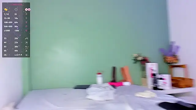 Snapshot of LovelyNickii chatting on March 2, 4:21 pm LovelyNickii online show from March 2, 4:21 pm