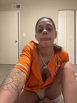 sammiebaby online show from January 13, 11:30 am