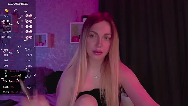 Mika Rayy online show from February 6, 10:00 pm