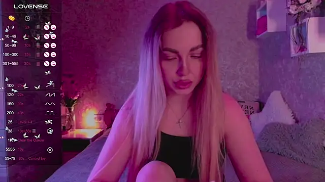 Mika Rayy online show from March 18, 5:31 pm