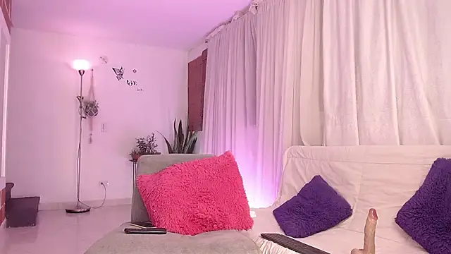 Katalina Rosee online show from January 26, 5:45 am