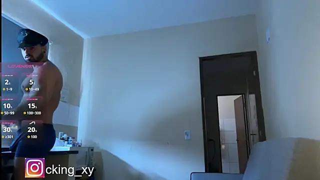 Lucasfit24 online show from October 13, 3:45 pm