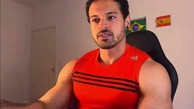 Snapshot of Lucasfit24 chatting on July 15, 3:06 pm Lucasfit24 online show from July 15, 3:06 pm