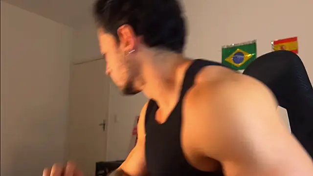 Snapshot of Lucasfit24 chatting on July 16, 4:24 pm Lucasfit24 online show from July 16, 4:24 pm