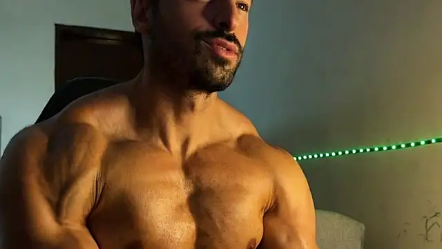 Snapshot of Lucasfit24 chatting on July 23, 1:41 am Lucasfit24 online show from July 23, 1:41 am