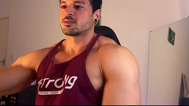 Snapshot of Lucasfit24 chatting on July 23, 2:59 pm Lucasfit24 online show from July 23, 2:59 pm