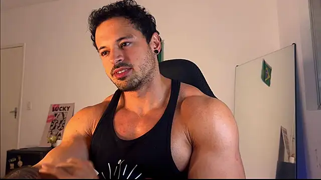 Snapshot of Lucasfit24 chatting on July 25, 2:42 am Lucasfit24 online show from July 25, 2:42 am