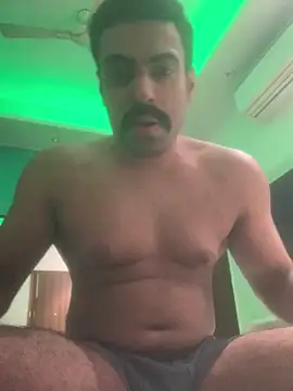 vaibhavchugh38 online show from January 13, 9:20 pm