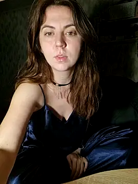 Melenka online show from December 18, 3:45 am