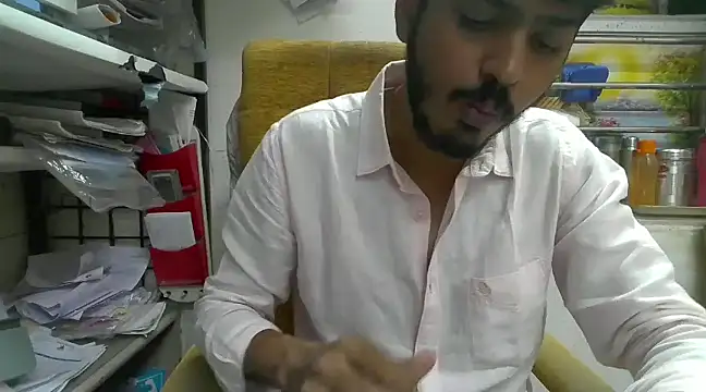 cute modell online show from February 14, 12:57 pm