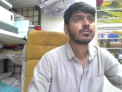 cute modell online show from October 9, 12:14 pm