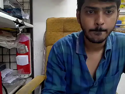 cute modell online show from November 3, 12:39 pm