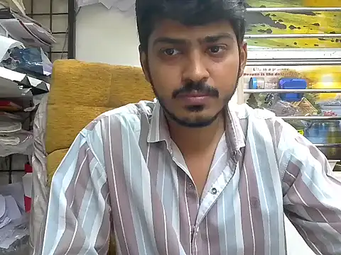 cute modell online show from November 7, 12:05 pm