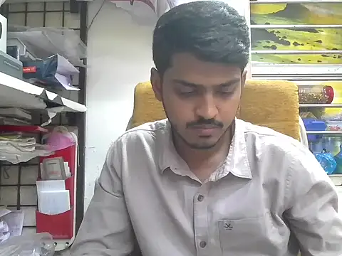 cute modell online show from December 19, 12:01 pm