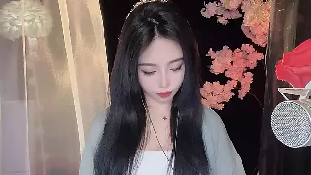 ying-love520 online show from February 7, 2:26 pm