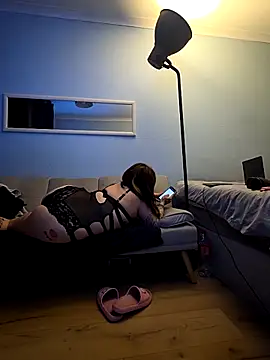 Snapshot of vanillachocduo chatting on March 5, 2:14 am vanillachocduo online show from March 5, 2:14 am