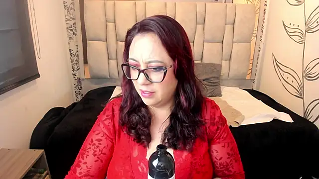 Victoria Adamns online show from January 8, 12:07 pm