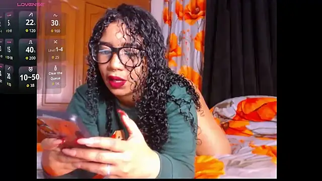 leslycarsson online show from October 3, 1:13 am