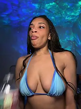 Snapshot of goddesskash chatting on July 10, 2:38 am goddesskash online show from July 10, 2:38 am