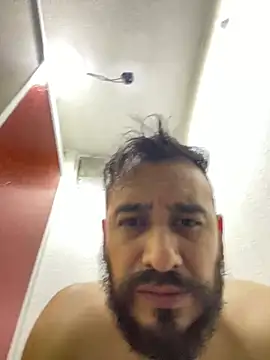 Snapshot of leonardohot1987 chatting on February 10, 2:30 am leonardohot1987 online show from February 10, 2:30 am