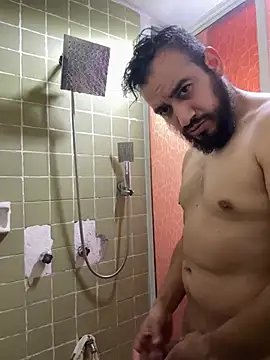 Snapshot of leonardohot1987 chatting on March 3, 4:25 am leonardohot1987 online show from March 3, 4:25 am