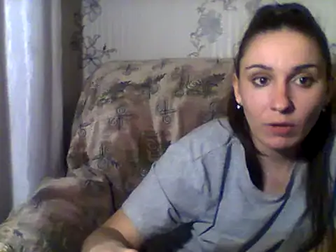 Snapshot of Yuliia30 chatting on February 16, 4:32 pm Yuliia30 online show from February 16, 4:32 pm
