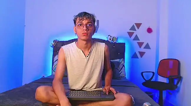 andrew willyams online show from January 19, 11:01 am