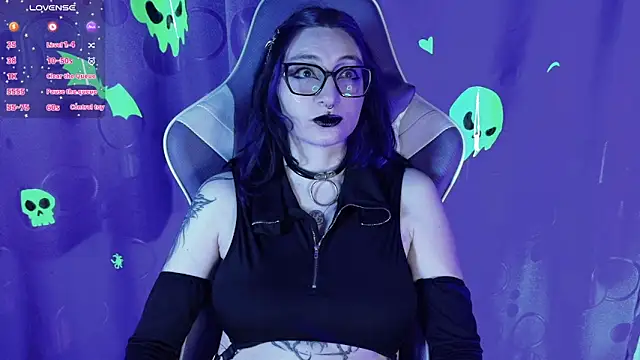 Kimlennox  online show from April 15, 12:12 pm