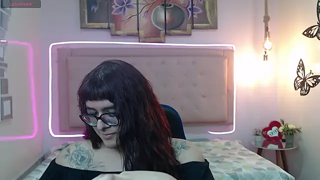 kathepickmanx online show from March 1, 3:30 am