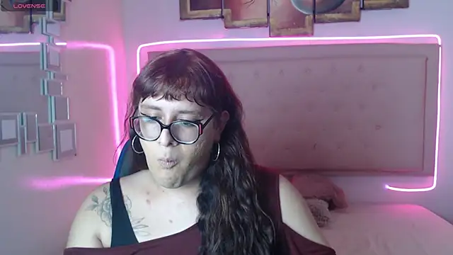 kathepickmanx online show from April 7, 4:02 am