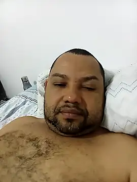 Snapshot of Marcio2235 chatting on November 25, 4:56 am Marcio2235 online show from November 25, 4:56 am