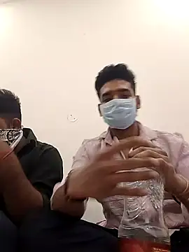 13horny13 online show from February 5, 6:35 am