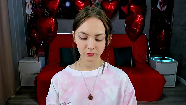 Snapshot of JesssWalker chatting on February 22, 8:07 am JesssWalker online show from February 22, 8:07 am