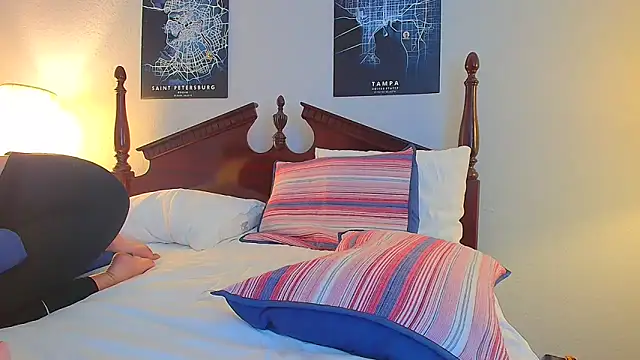 KattyFR online show from March 5, 2:35 pm