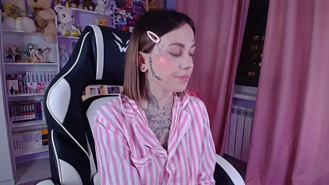 Catharsisi online show from February 21, 4:59 pm