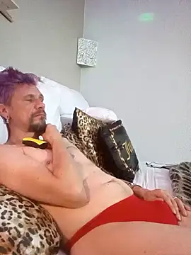 Snapshot of AQuickPhyx chatting on March 2, 3:45 am AQuickPhyx online show from March 2, 3:45 am