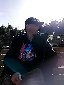 Snapshot of AQuickPhyx chatting on March 16, 4:12 pm AQuickPhyx online show from March 16, 4:12 pm