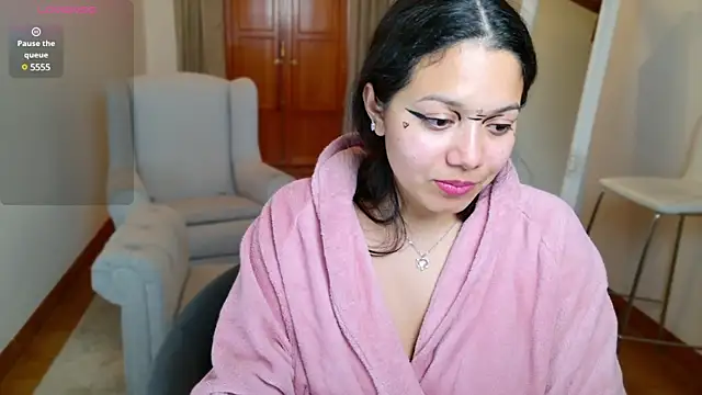 Snapshot of SelenaBlumX chatting on January 19, 5:37 am SelenaBlumX online show from January 19, 5:37 am