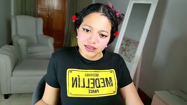 Snapshot of SelenaBlumX chatting on February 9, 1:11 am SelenaBlumX online show from February 9, 1:11 am