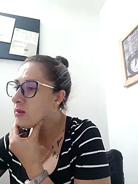 CHARLOTTE 1711 online show from February 1, 4:24 am