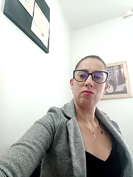 CHARLOTTE 1711 online show from February 12, 12:44 pm