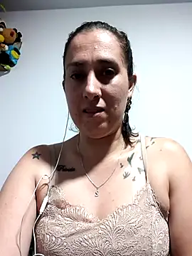 CHARLOTTE 1711 online show from November 13, 3:38 am