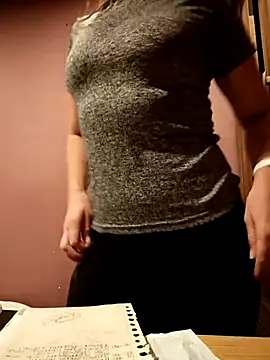 CHARLOTTE 1711 online show from April 13, 3:23 am