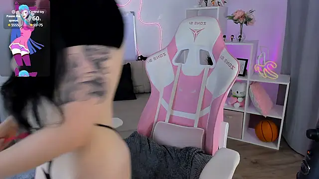 Snapshot of JessicaAddams chatting on January 23, 3:01 pm JessicaAddams online show from January 23, 3:01 pm